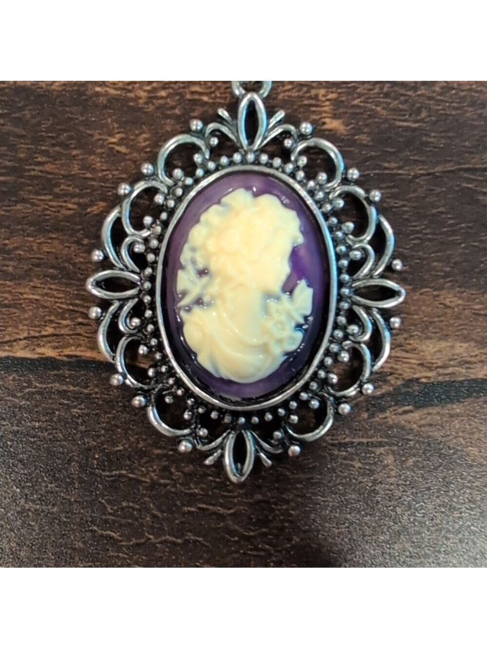 Purple Cameo Silver Tone Filigree Pendant &Chain, Pendant Is 2" , Vintage Look.